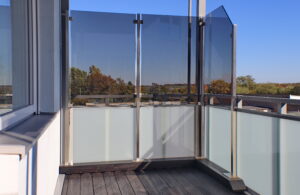 Windschutz Edelstahl Sonnenschutzglas Balkon